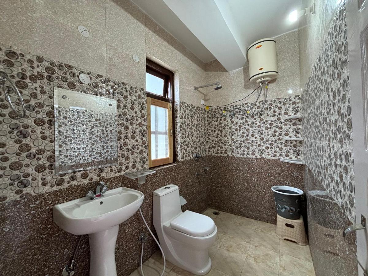 Zu-Zu Hostels Шимла Екстериор снимка