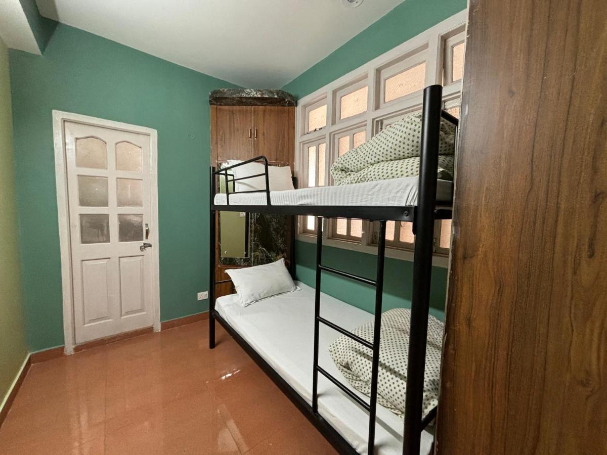 Zu-Zu Hostels Шимла Екстериор снимка